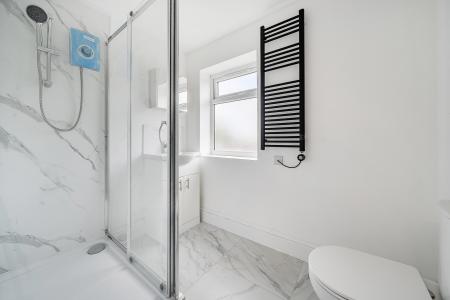 1 bedroom Detached house to let in Albany Road, Windsor, SL4