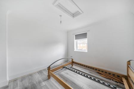 1 bedroom Detached house to let in Albany Road, Windsor, SL4