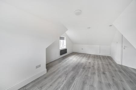1 bedroom Detached house to let in Albany Road, Windsor, SL4