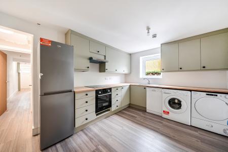 1 bedroom House share to let in Bell Street, Maidenhead, SL6