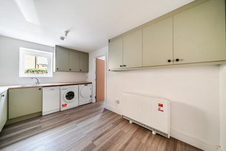 1 bedroom House share to let in Bell Street, Maidenhead, SL6