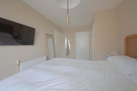 3 bedroom Flat to let in Kidwells Close, Maidenhead, SL6