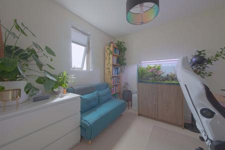 3 bedroom Flat to let in Kidwells Close, Maidenhead, SL6