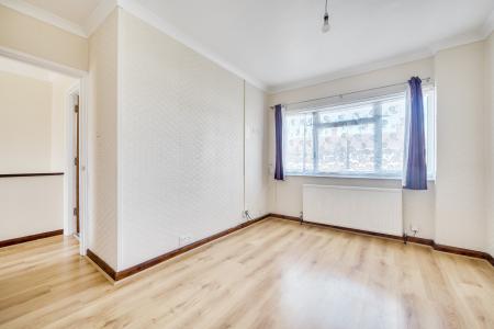 1 bedroom Maisonette to let in Tamar Way, Langley, Slough, SL3