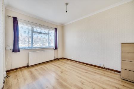 1 bedroom Maisonette to let in Tamar Way, Langley, Slough, SL3