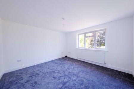 3 bedroom Terraced House to let in Fairacre, Maidenhead, SL6