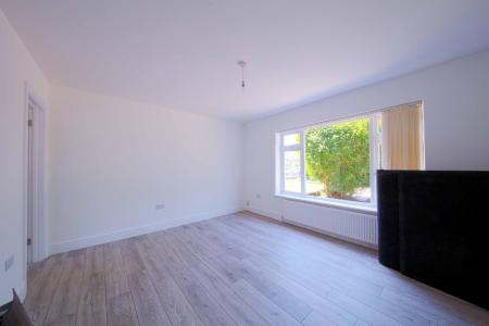 3 bedroom Terraced House to let in Fairacre, Maidenhead, SL6