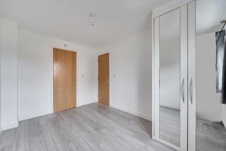 4 bedroom Terraced House to let in Bantry Road, Slough, SL1