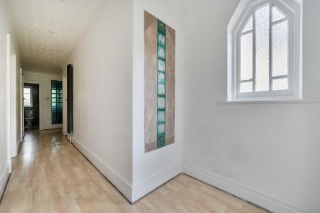 2 bedroom Maisonette to let in Oldfield Road, Maidenhead, SL6