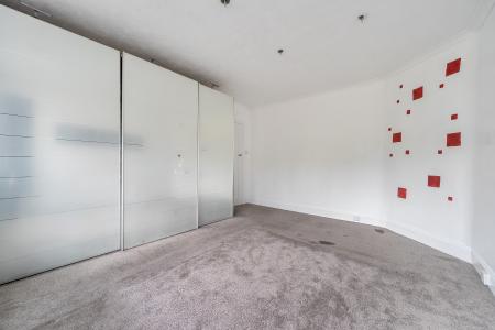 2 bedroom Maisonette to let in Oldfield Road, Maidenhead, SL6