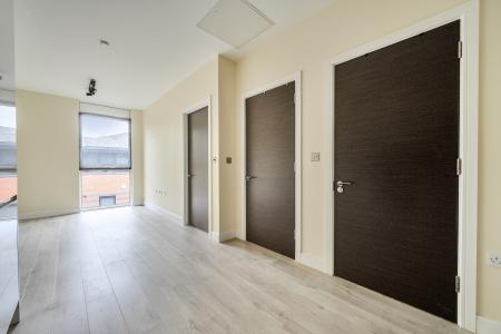 1 bedroom Flat to let in Clivemont Road, Maidenhead, SL6