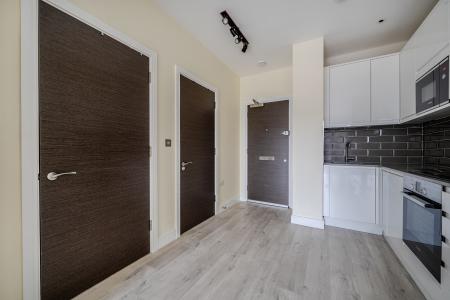 1 bedroom Flat to let in Clivemont Road, Maidenhead, SL6