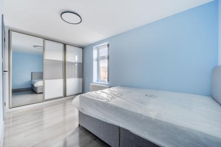1 bedroom House share to let in Montague Road, Slough, SL1