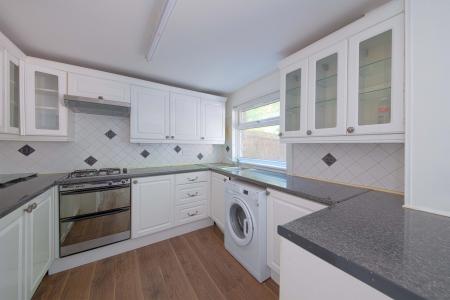 3 bedroom Semi-detached house to let in The Croft, Maidenhead, SL6