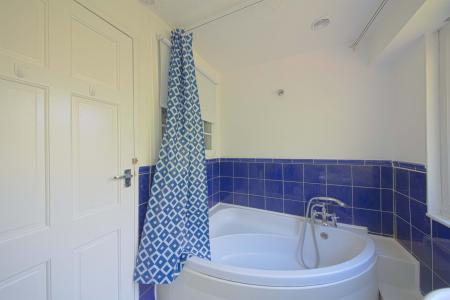 3 bedroom Semi-detached house to let in The Croft, Maidenhead, SL6