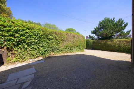 3 bedroom Semi-detached house to let in The Croft, Maidenhead, SL6
