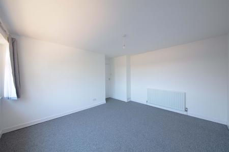 3 bedroom Semi-detached house to let in The Croft, Maidenhead, SL6