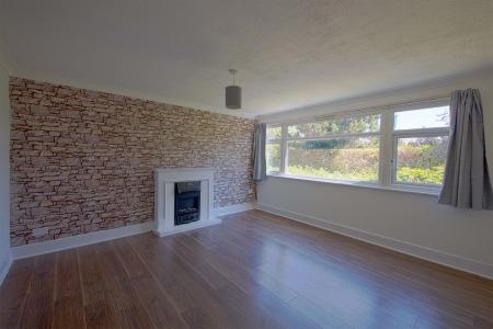 3 bedroom Semi-detached house to let in The Croft, Maidenhead, SL6