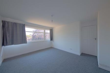 3 bedroom Semi-detached house to let in The Croft, Maidenhead, SL6
