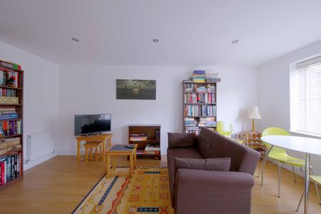 2 bedroom Flat to let in Ruby Court, Maidenhead, SL6