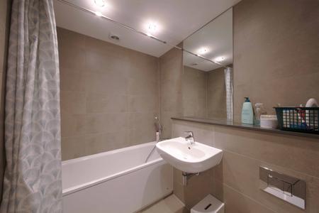 2 bedroom Flat to let in Ruby Court, Maidenhead, SL6
