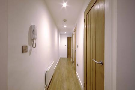 2 bedroom Flat to let in Ruby Court, Maidenhead, SL6