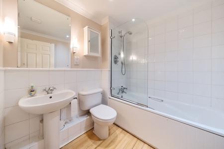 2 bedroom Flat to let in Harrow Lane, Maidenhead, SL6