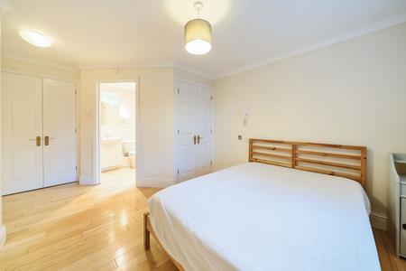 2 bedroom Flat to let in Harrow Lane, Maidenhead, SL6