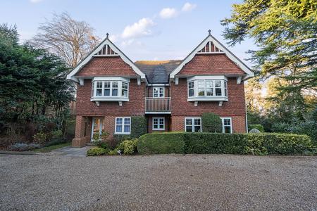 Harrow Lane, Maidenhead, SL6