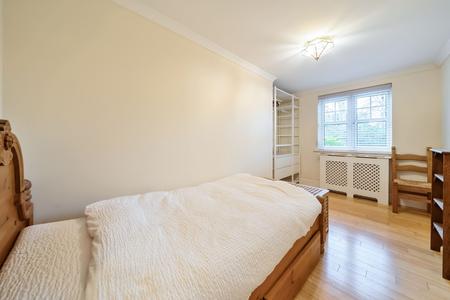 2 bedroom Flat to let in Harrow Lane, Maidenhead, SL6