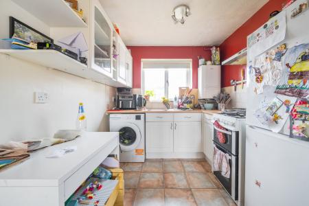 2 bedroom Maisonette for sale in Blackwood Crescent, Blue Bridge, Milton Keynes, MK13