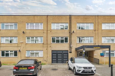 0 bedroom Studio flat for sale in North Ninth Street, Milton Keynes, MK9