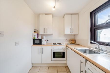 2 bedroom Maisonette for sale in Pollys Yard, Newport Pagnell, MK16