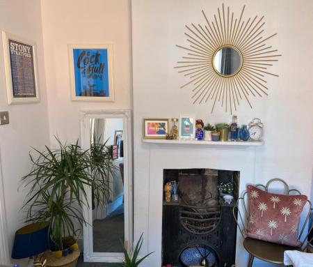 1 bedroom Flat to let in Market Square, Stony Stratford, Milton Keynes, MK11