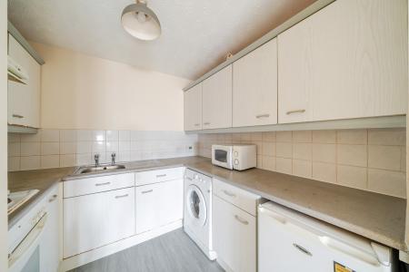 1 bedroom Flat for sale in North Row, Central Milton Keynes, Milton Keynes, MK9