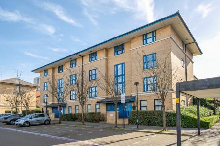 1 bedroom Flat for sale in North Row, Central Milton Keynes, Milton Keynes, MK9