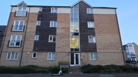 2 bedroom Flat to let in Blythebridge, Broughton, Milton Keynes, MK10