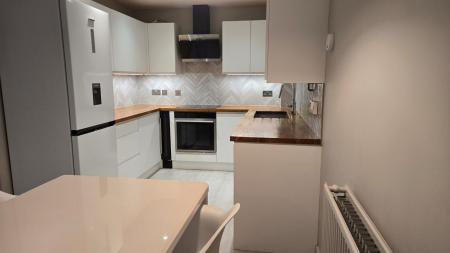 2 bedroom Flat to let in Blythebridge, Broughton, Milton Keynes, MK10