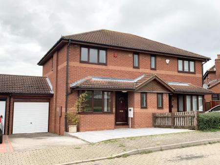 3 bedroom Semi-detached house to let in Forrabury Avenue, Bradwell Common, Milton Keynes, MK13