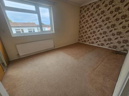 4 bedroom Semi-detached house to let in Lingfield, Stacey Bushes, Milton Keynes, MK12