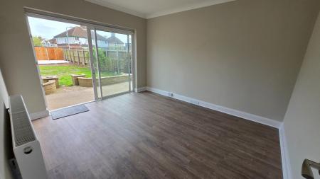 3 bedroom Detached house to let in Elstow Road, Bedford, MK42