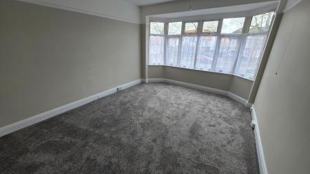 3 bedroom Detached house to let in Elstow Road, Bedford, MK42