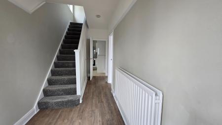 3 bedroom Detached house to let in Elstow Road, Bedford, MK42