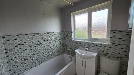 3 bedroom Semi-detached house to let in Westwood Close, Great Holm, Milton Keynes, MK8