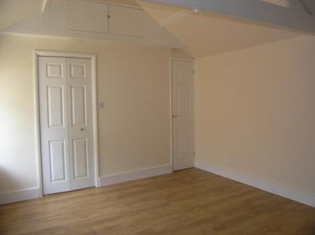 1 bedroom Terraced House to let in Old Bakehouse Yard, Stony Stratford, Milton Keynes, MK11