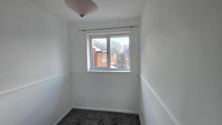 3 bedroom Terraced House to let in Petersham Close, Newport Pagnell, MK16
