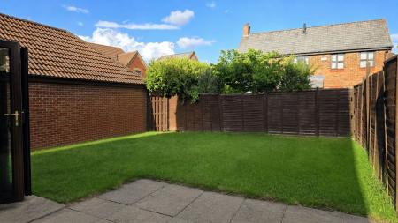 3 bedroom Detached house to let in Leonardslee, Westcroft, Milton Keynes, MK4