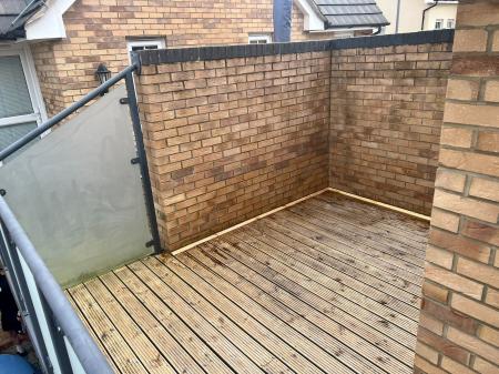 1 bedroom Mews house to let in Lucius Lane, Fairfields, Milton Keynes, MK11