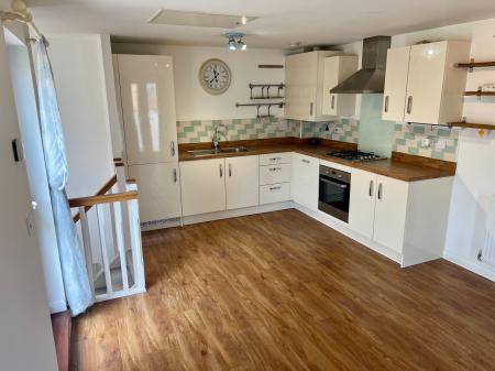 1 bedroom Mews house to let in Lucius Lane, Fairfields, Milton Keynes, MK11