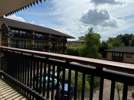 1 bedroom Flat to let in Boycott Avenue, Oldbrook, Milton Keynes, MK6